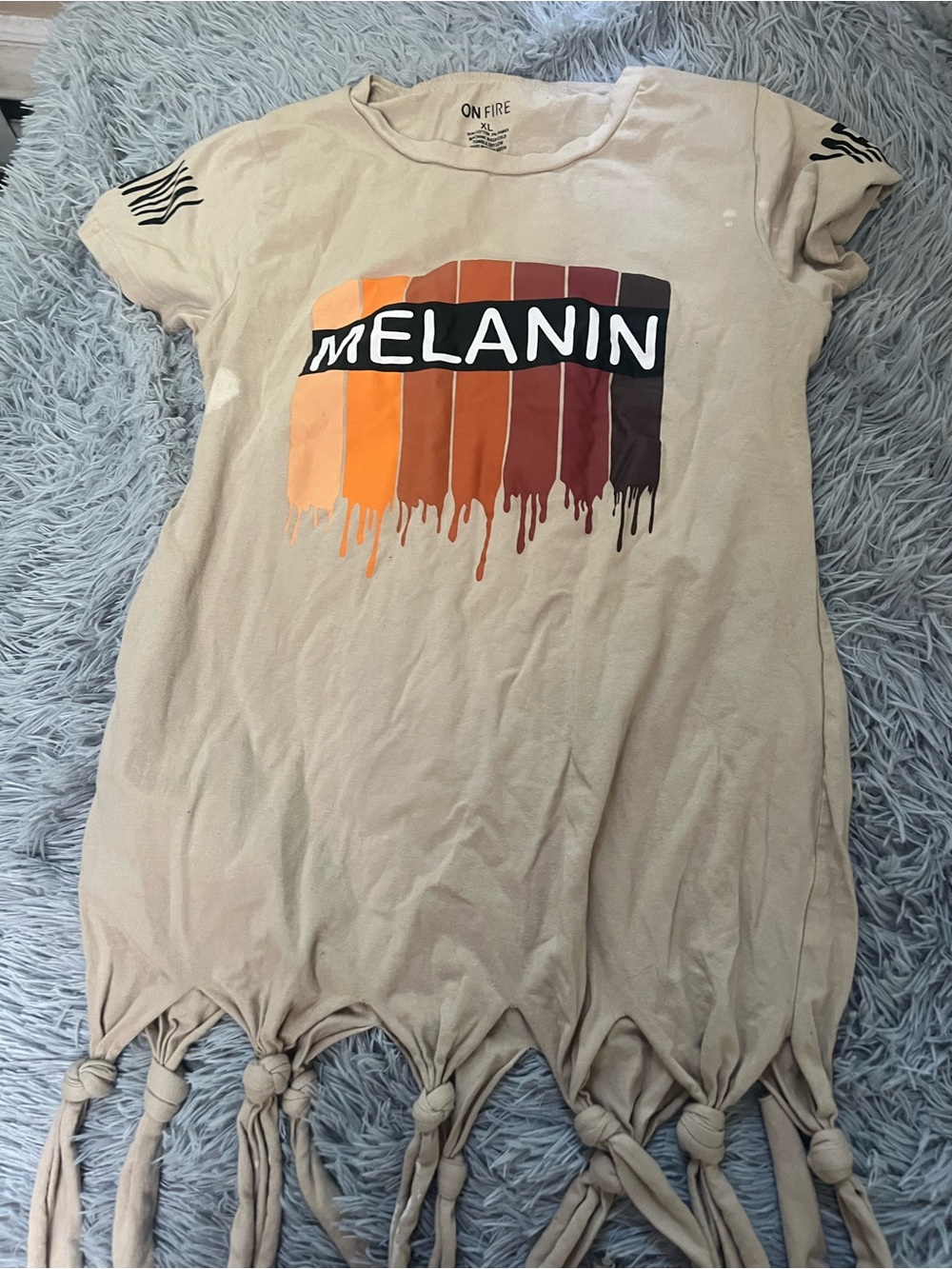 🌷4/30 Melanin Graphic Fringe Tee in Beige